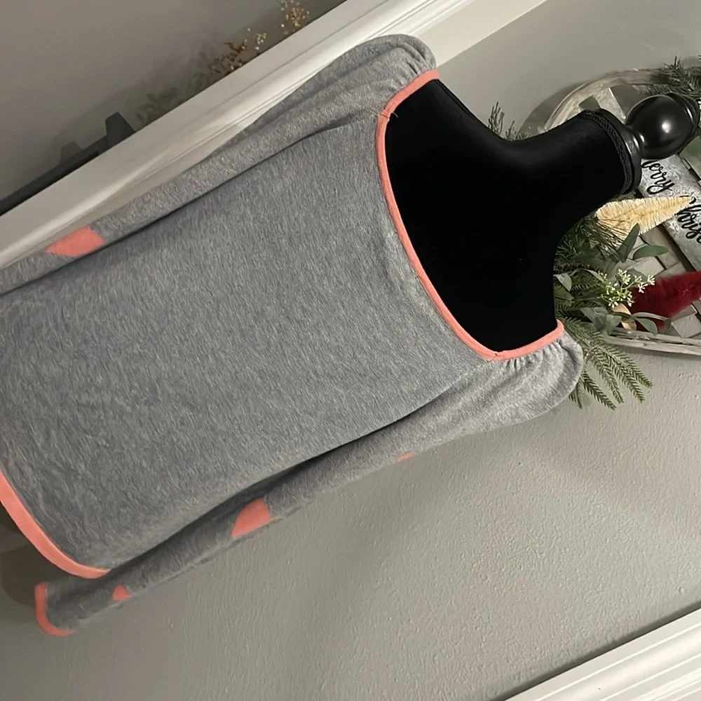 BY design pink hearts sweater,